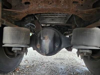Axle Alliance Rear Axle Assembly for a 2017 Freightliner M2 106 For ...