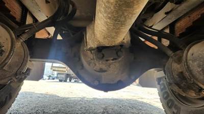 Dana 21060D Rear Axle Assembly for a 2007 International 4400