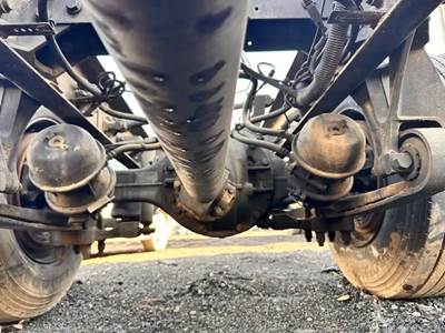 Dana 21060S Rear Axle Assembly for a 2010 International 4300