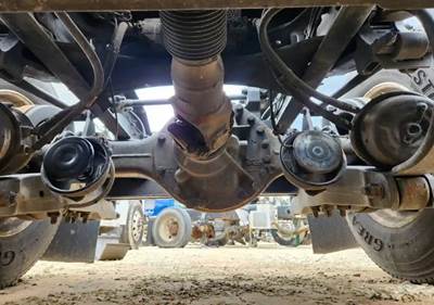 Dana D40-155H Rear Axle Assembly for a 2020 Peterbilt 579