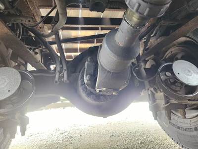 Dana DS404 Rear Axle Assembly for a 2007 International 4400