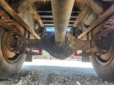 Dana F155S Rear Axle Assembly for a 1987 International 1654