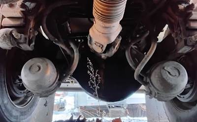 Dana Rear Axle Assembly for a 2003 Peterbilt 357