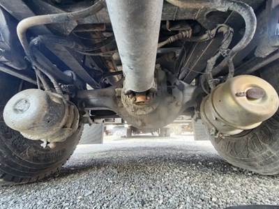 Dana P20060 Rear Axle Assembly for a 2016 Kenworth K370