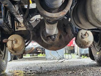 Dana P22060 Rear Axle Assembly for a 2015 Peterbilt 337