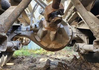 Dana R46-170DH Rear Axle Assembly for a 2017 Peterbilt 365