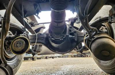 Dana RSP40 Rear Axle Assembly for a 2013 Peterbilt 386