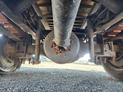 Dana S110R Rear Axle Assembly for a 2022 Chevrolet Silverado 5500HD