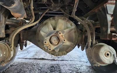 Dana S21-170 Rear Axle Assembly for a 2009 Peterbilt 335