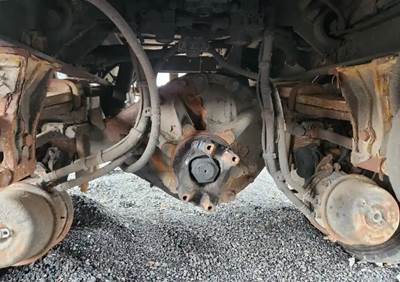 Dana S21-170D Rear Axle Assembly for a 2016 Peterbilt 337