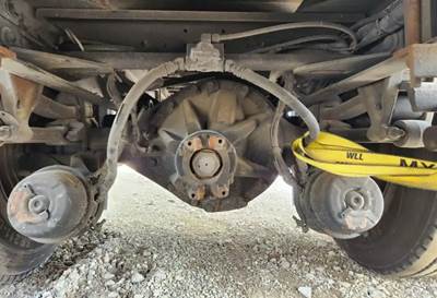 Dana S21-170D Rear Axle Assembly for a 2012 Kenworth T270