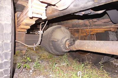 Dana 19060S Rear Axle Assembly for a 2003 GMC W6500