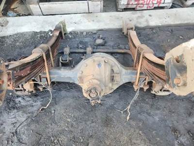 Dana N190 Rear Axle Assembly for a 2007 Isuzu FTR