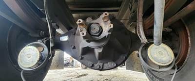 Dana Rear Axle Assembly for a 2015 Kenworth T270