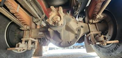 Dana Rear Axle Assembly for a 2010 Kenworth T300