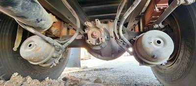 Dana Rear Axle Assembly for a 2010 Kenworth T300