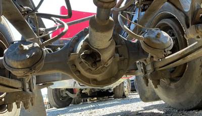 Dana RS404 Rear Axle Assembly for a 2004 International 8600
