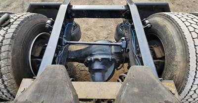 Detroit DA-RT-40.0-4 Rear Axle Assembly for a 2018 Western Star 5700