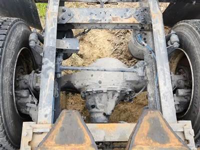 Detroit DA-RT-40.0-4 Rear Axle Assembly for a 2021 Freightliner Cascadia 126