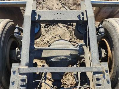 Detroit DA-RT-40.0-4 Rear Axle Assembly for a 2018 Freightliner Cascadia 126