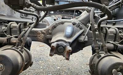 Detroit Rear Axle Assembly for a 2023 Freightliner M2 106