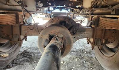 Detroit Rear Axle Assembly for a 2015 Freightliner M2 106