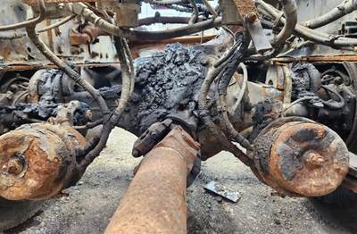 Detroit Rear Axle Assembly for a 2007 Freightliner M2 106