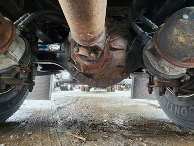 Detroit RS20-4 Rear Axle Assembly for a 2019 Freightliner M2 106