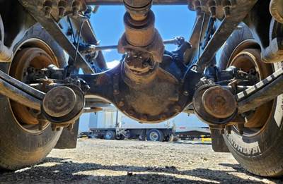 Detroit RT40-4 Rear Axle Assembly for a 2019 Freightliner Cascadia 125