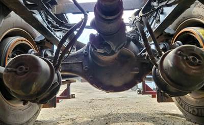 Detroit RT40-4N Rear Axle Assembly for a 2016 Western Star 5700