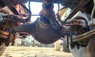 Detroit RT40-4N Rear Axle Assembly for a 2018 Freightliner Cascadia 126