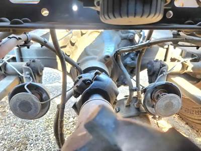 Detroit RT40-NFD Rear Axle Assembly for a 2022 Freightliner Cascadia 126