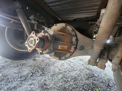 Isuzu 6CP Rear Axle Assembly for a 2020 Isuzu NRR