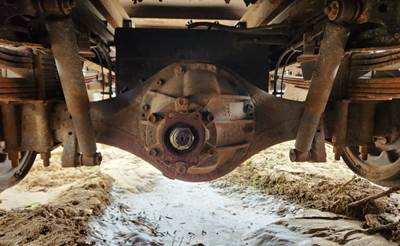 Isuzu 6CP Rear Axle Assembly for a 2020 Isuzu NRR