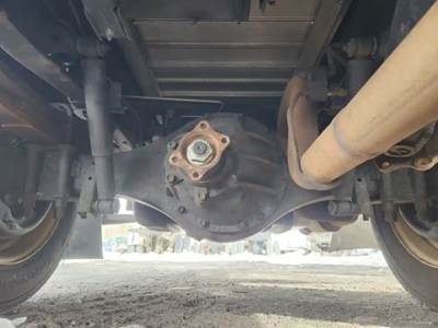 Isuzu 6CP Rear Axle Assembly for a 2021 Chevrolet W4500