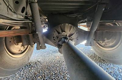 Isuzu G-73 Rear Axle Assembly for a 2013 Isuzu Reach