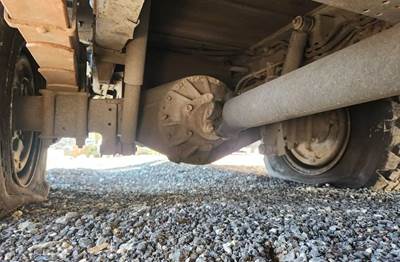 Isuzu G-73 Rear Axle Assembly for a 2013 Isuzu Reach