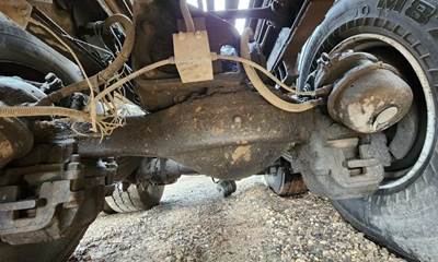 Mack CRD 92-93 Rear Axle Assembly for a 2006 Mack CV713 Granite
