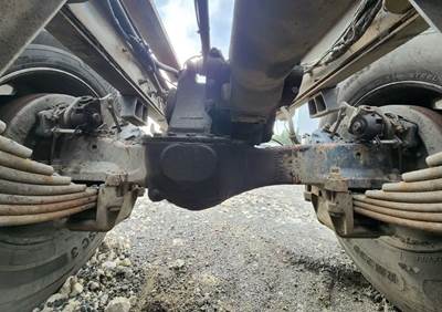 Mack CRD93 Rear Axle Assembly for a 2005 Mack CV713 Granite