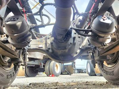 Meritor-Rockwell MR2014X3 Rear Axle Assembly for a 2012 International TranStar 8600