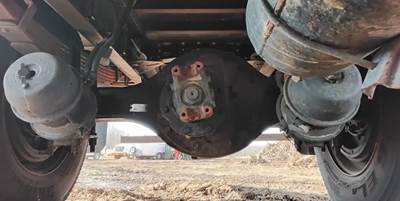 Meritor-Rockwell MS2114X Rear Axle Assembly for a 2021 Freightliner M2 106