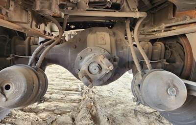 Meritor-Rockwell MS2114X Rear Axle Assembly for a 2021 Freightliner M2 106