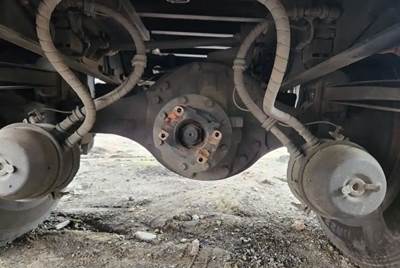 Meritor-Rockwell MS2114X Rear Axle Assembly for a 2019 Hino 338