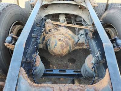 Meritor-Rockwell MT40-14X Rear Axle Assembly for a 2015 Mack CXU613