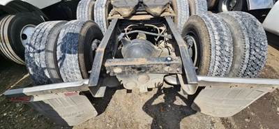 Meritor-Rockwell MT40-14X Rear Axle Assembly for a 2012 Freightliner Cascadia 125