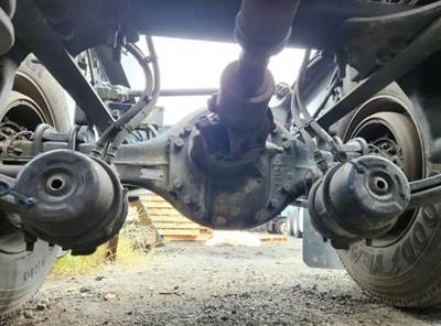 Meritor-Rockwell MT40-14X Rear Axle Assembly for a 2020 Freightliner Cascadia 125