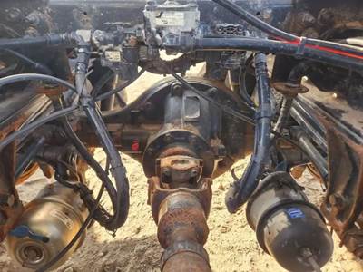 Meritor-Rockwell MT40-14X Rear Axle Assembly for a 2021 Peterbilt 348