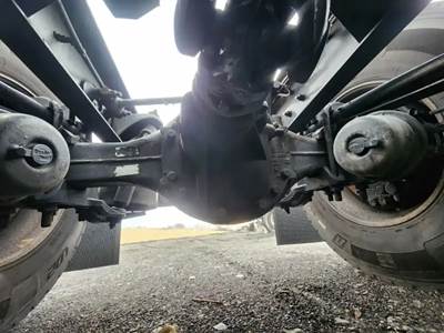 Meritor-Rockwell MT40-14X Rear Axle Assembly for a 2021 Kenworth T680