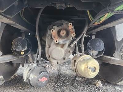 Meritor-Rockwell MT40-14X Rear Axle Assembly for a 2021 International RH613