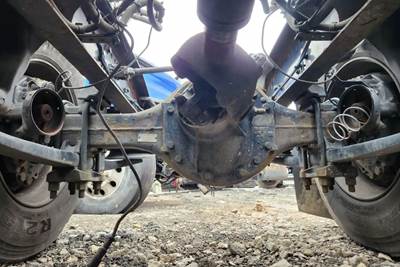 Meritor-Rockwell MT40-14X Rear Axle Assembly for a 2020 Freightliner Cascadia 126